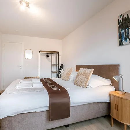 Balcony & Pool Access Family-friendly Сasa de vacaciones *